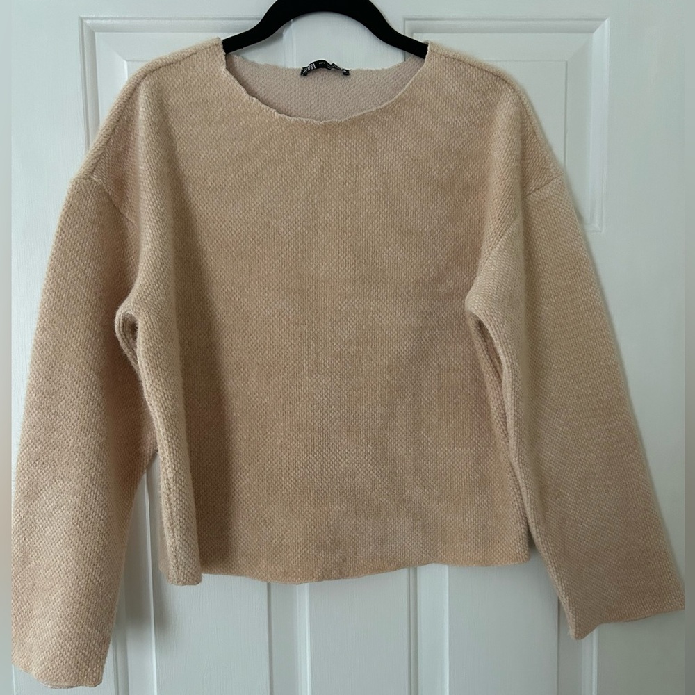 Zara Women's Beige Crew Neck Sweater